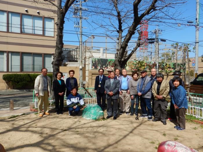 写真：万葉集ゆかりの地・新元号制定記念植樹